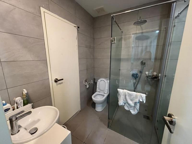 Service Residence for Rent at Dorsett Waterfront Subang - William Lim - Bathroom - PropertyGuru.com.my