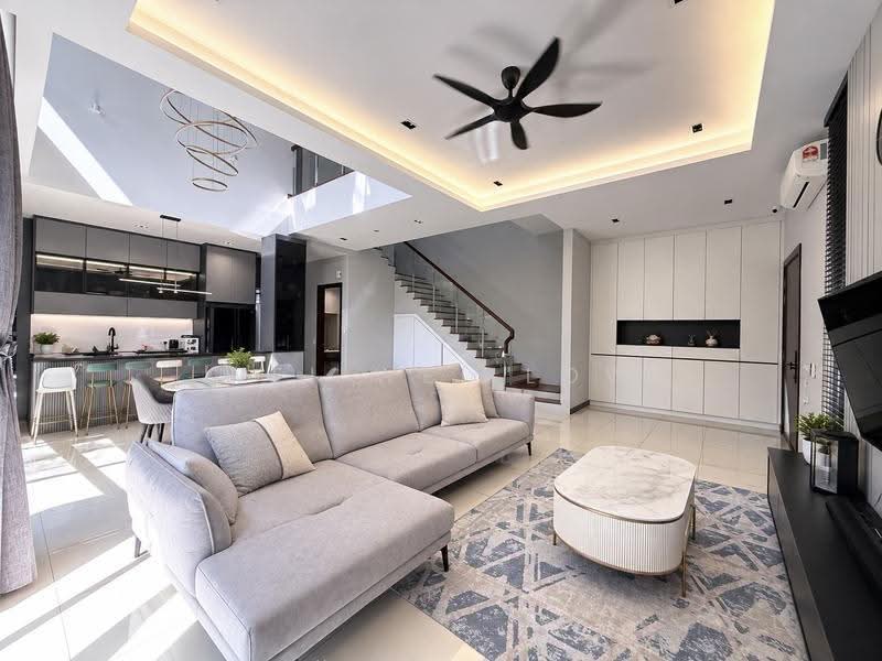 Rumah Berkembar untuk Disewa di Telok Panglima Garang (Selangor) - Wei Wei Low - Living Room - PropertyGuru.com.my