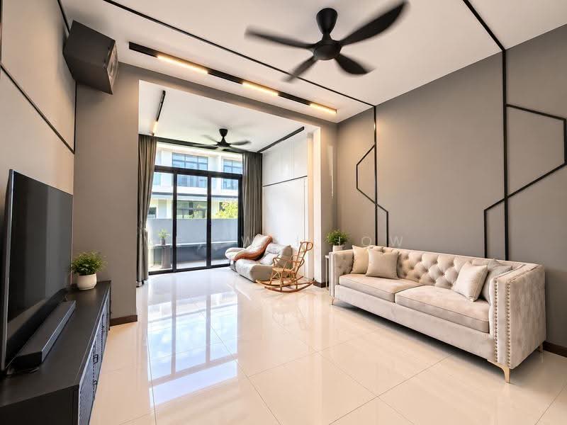 Rumah Berkembar untuk Disewa di Telok Panglima Garang (Selangor) - Wei Wei Low - Living Room - PropertyGuru.com.my