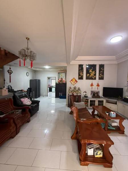 2-storey Terraced House for Sale in Taman Johor Jaya (Johor Bahru) - Ee Fong Toh - Living Room - PropertyGuru.com.my