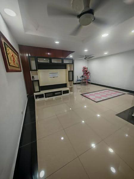 2-storey Terraced House for Sale in Taman Daya (Kepong) - Suki Tan - Living Room - PropertyGuru.com.my