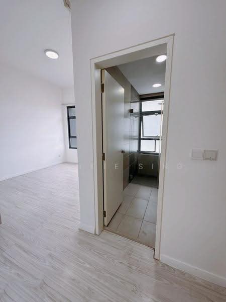 Kondominium untuk Disewa di Scenaria @ North Kiara Hills - Frankie Sing - Living Room - PropertyGuru.com.my