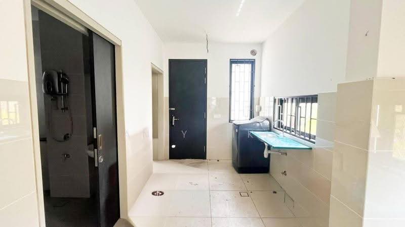 Rumah Teres 2-Tingkat untuk Disewa di Elmina (Shah Alam) - Andy Riki - Bathroom - PropertyGuru.com.my