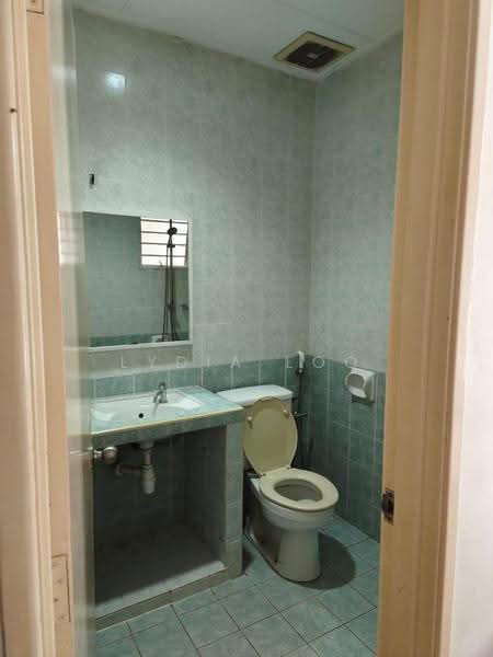 Rumah Teres 2-Tingkat untuk Dijual di Bukit Jelutong (Shah Alam) - Lydia Loo - Bathroom - PropertyGuru.com.my