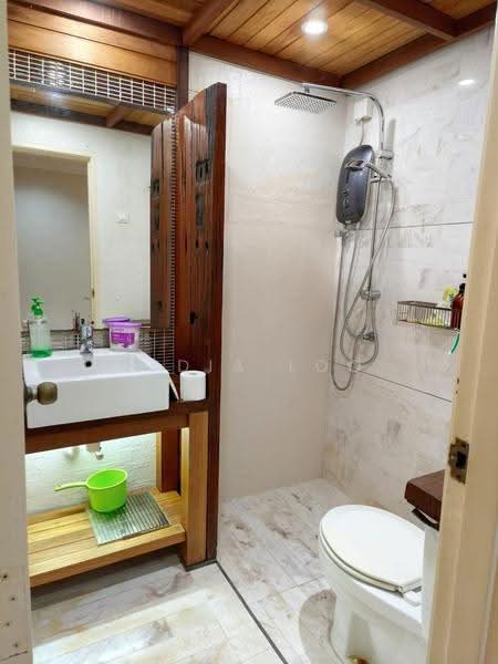 Rumah Teres 2-Tingkat untuk Dijual di Bukit Jelutong (Shah Alam) - Lydia Loo - Bathroom - PropertyGuru.com.my