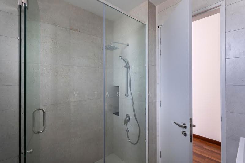 Rumah Berkembar untuk Dijual di Setia Alam (Selangor) - Vitas Tan - Bathroom - PropertyGuru.com.my