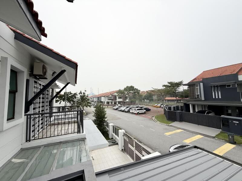 2-storey Terraced House for Sale in Bandar Dato Onn (Tebrau) - Yik Tat - Exterior - PropertyGuru.com.my