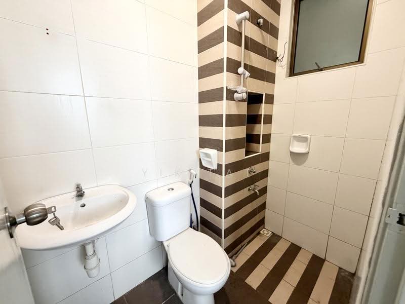 2-storey Terraced House for Sale in Bandar Dato Onn (Tebrau) - Yik Tat - PropertyGuru.com.my