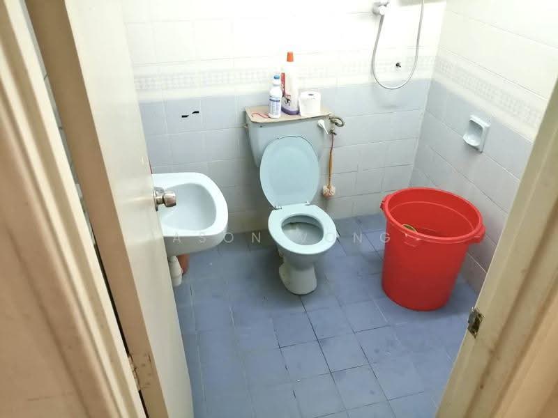 Kondominium untuk Dijual di Evergreen Park Cypress - Jason Vong - Bathroom - PropertyGuru.com.my