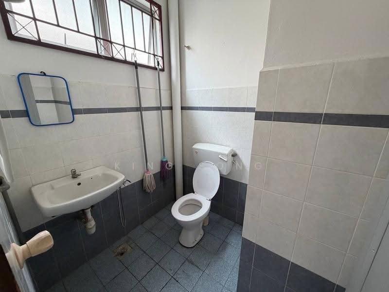 2-storey Terraced House for Sale in Taman Seri Jati (Batu Berendam) - King Song - PropertyGuru.com.my