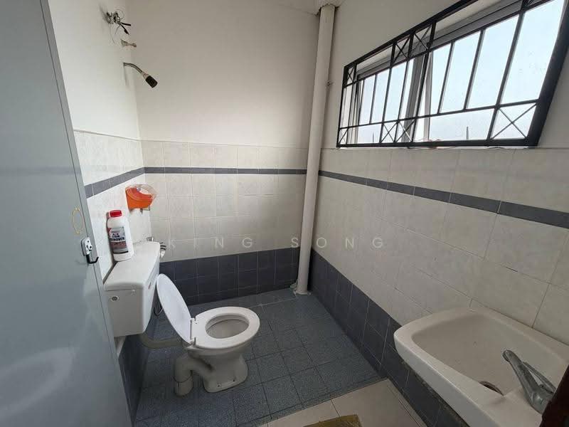 2-storey Terraced House for Sale in Taman Seri Jati (Batu Berendam) - King Song - PropertyGuru.com.my