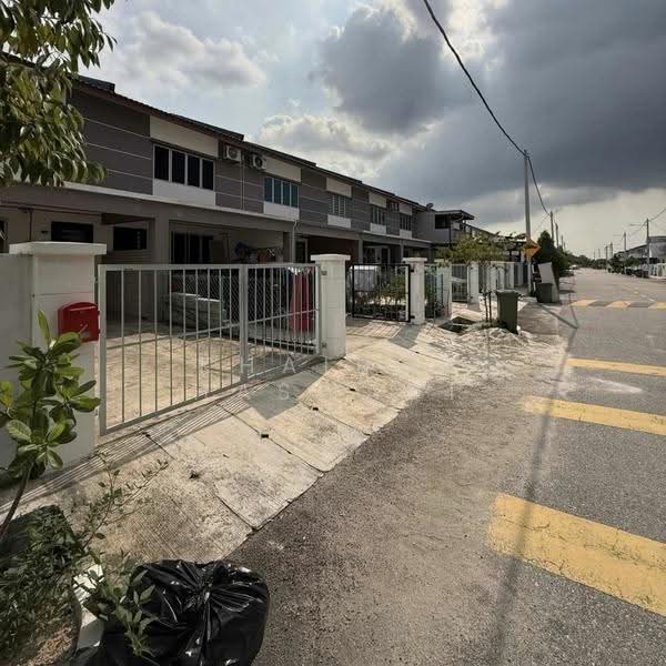 2-storey Terraced House for Sale in Tasek Gelugor (Penang) - Khairol Haswadi - Exterior - PropertyGuru.com.my