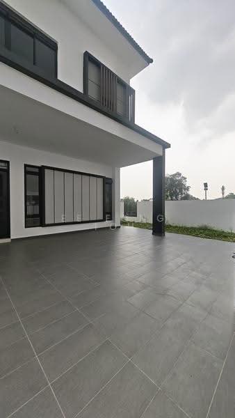 Rumah Berkembar untuk Dijual di Taman Bukit Kaze (Ulu Tiram) - Ee Fong Toh - Exterior - PropertyGuru.com.my