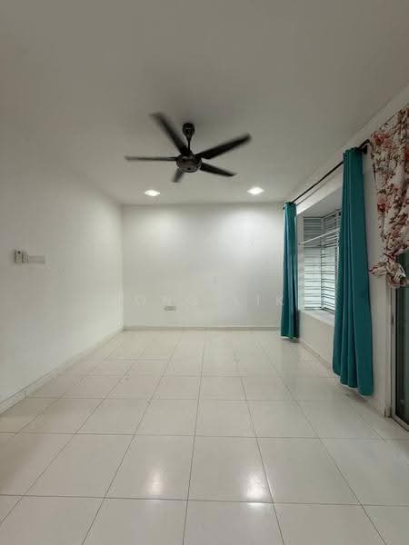 Rumah Teres 2-Tingkat untuk Dijual di Taman Scientex Senai (Senai) - Fong Lik - Living Room - PropertyGuru.com.my