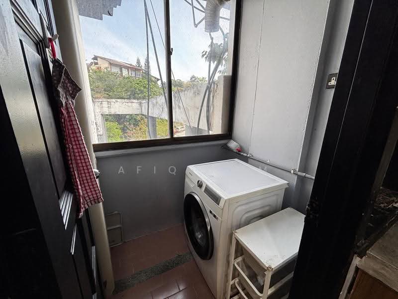 Pangsapuri untuk Dijual di Sri Kinabalu - Afiq Sham - Balcony - PropertyGuru.com.my