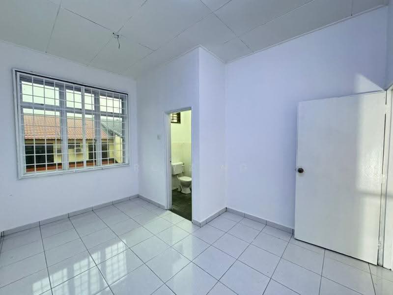 Rumah Teres 2-Tingkat untuk Dijual di Taman Puteri Wangsa (Ulu Tiram) - Royz Ng - PropertyGuru.com.my