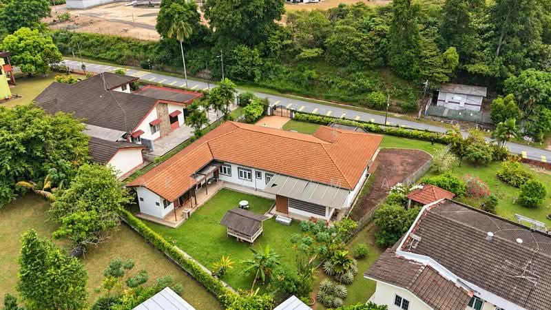 Rumah Banglo untuk Dijual di Taman Stulang Laut (Johor Bahru) - Fakhrul Imlan - Exterior - PropertyGuru.com.my
