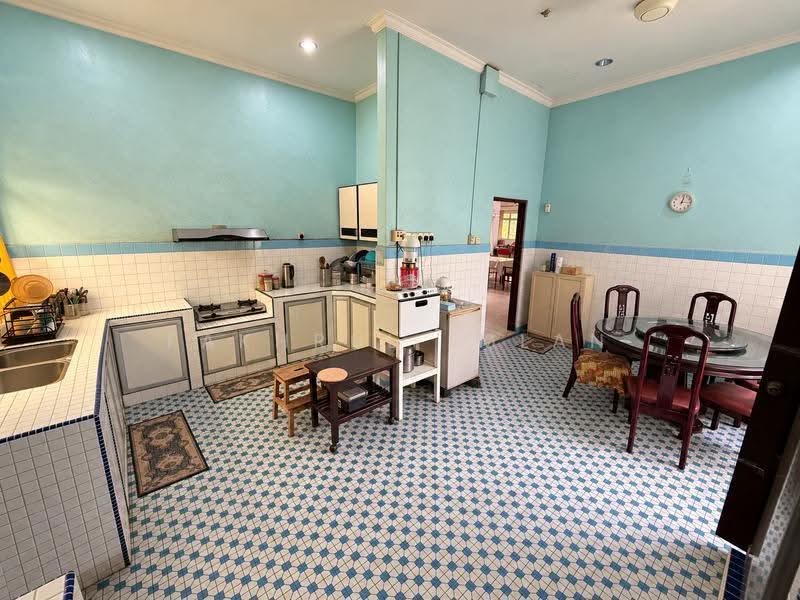 Rumah Banglo untuk Dijual di Taman Stulang Laut (Johor Bahru) - Fakhrul Imlan - Kitchen - PropertyGuru.com.my