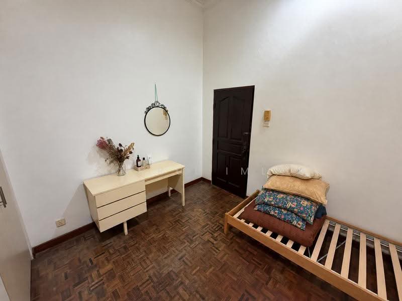 Rumah Banglo untuk Dijual di Taman Stulang Laut (Johor Bahru) - Fakhrul Imlan - Bedroom - PropertyGuru.com.my