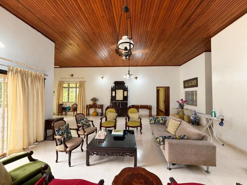 Rumah Banglo untuk Dijual di Taman Stulang Laut (Johor Bahru) - Fakhrul Imlan - Living Room - PropertyGuru.com.my