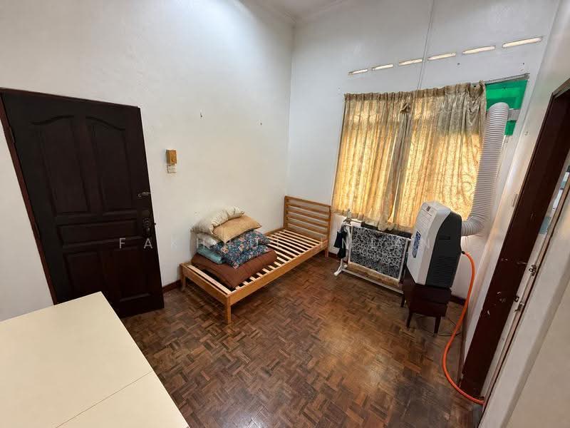 Rumah Banglo untuk Dijual di Taman Stulang Laut (Johor Bahru) - Fakhrul Imlan - Bedroom - PropertyGuru.com.my