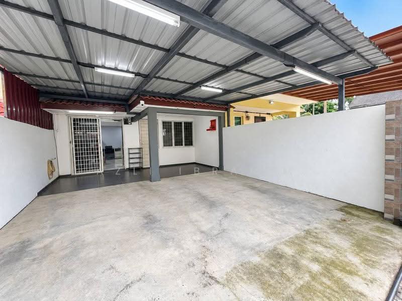 2-storey Terraced House for Sale in Bandar Baru Selayang Fasa 2a (Selayang) - Azli Ibrahim - Exterior - PropertyGuru.com.my
