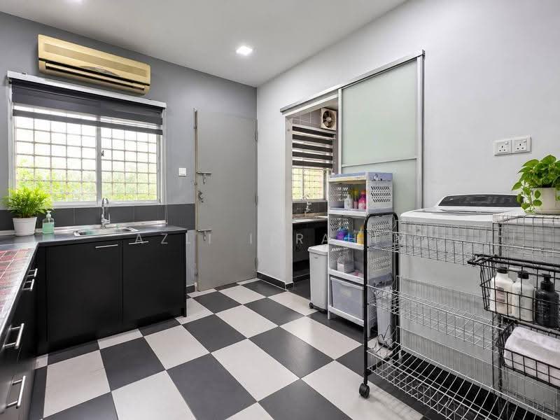2-storey Terraced House for Sale in Bandar Baru Selayang Fasa 2a (Selayang) - Azli Ibrahim - Kitchen - PropertyGuru.com.my