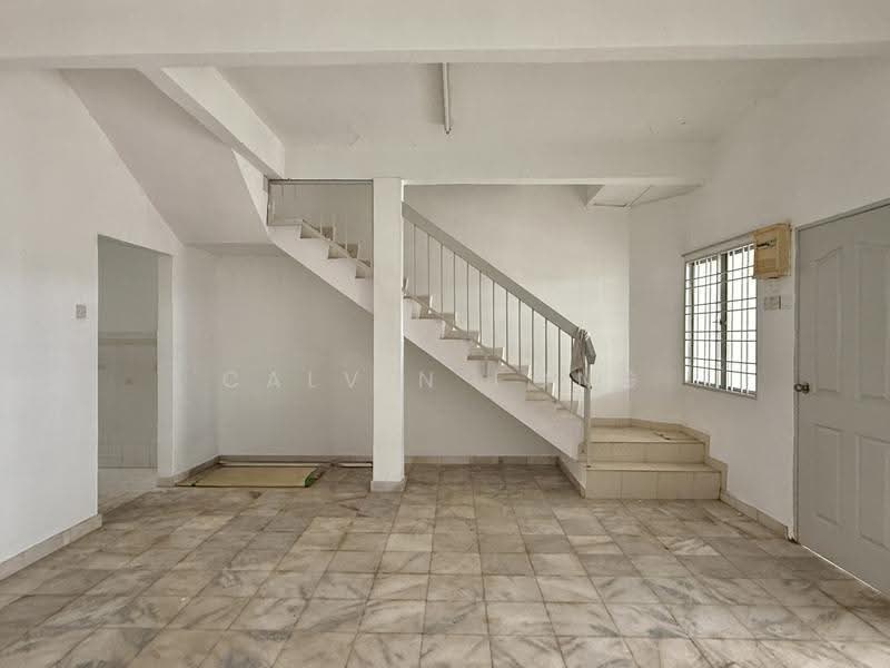 2-storey Terraced House for Rent in Bedong (Kedah) - Calvin Fong - Living & dining area - PropertyGuru.com.my