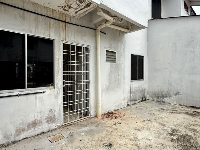 2-storey Terraced House for Rent in Bedong (Kedah) - Calvin Fong - Backyard - PropertyGuru.com.my