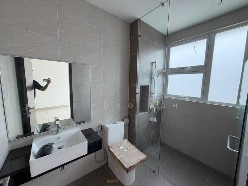 Semi-Detached House for Sale in Taman Ponderosa (Johor Bahru) - Ee Fong Toh - Bathroom - PropertyGuru.com.my