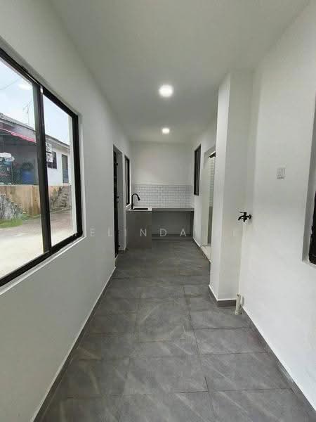 Rumah Teres 1-Tingkat untuk Dijual di Taman Desa (Kulai) - Melinda Ee - Corridor - PropertyGuru.com.my