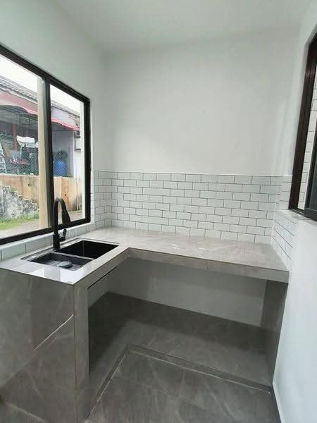 Rumah Teres 1-Tingkat untuk Dijual di Taman Desa (Kulai) - Melinda Ee - Kitchen - PropertyGuru.com.my