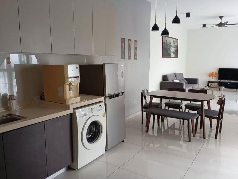 Condominium for Rent at Royal Strand @ Country Garden Danga Bay - Win Tan - Kitchen - PropertyGuru.com.my