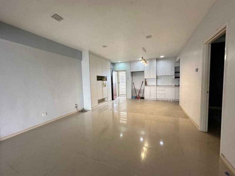 Service Residence for Sale at Suri Puteri - Amril Najmin - Kitchen - PropertyGuru.com.my