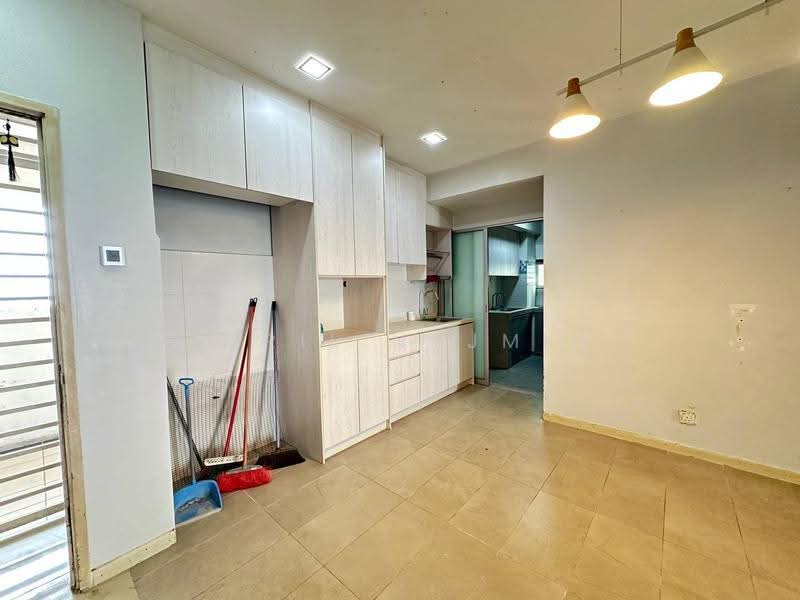 Service Residence for Sale at Suri Puteri - Amril Najmin - Kitchen - PropertyGuru.com.my