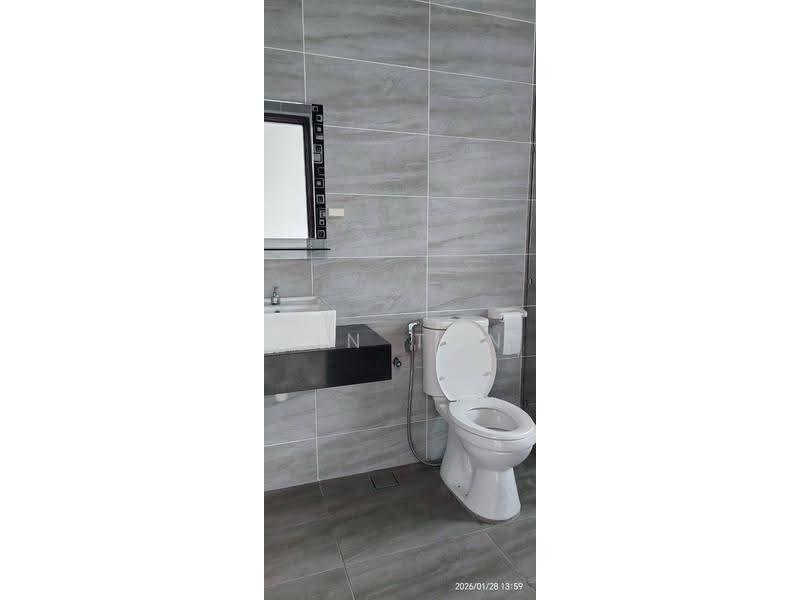 Service Residence for Rent at KSL Residence @ Daya - Win Tan - Bathroom - PropertyGuru.com.my
