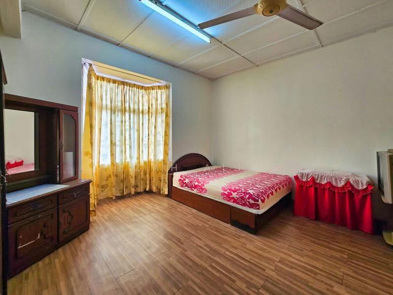 Rumah Teres 2-Tingkat untuk Dijual di Bandar Baru Salak Tinggi (Sepang) - Izzah Alias - PropertyGuru.com.my