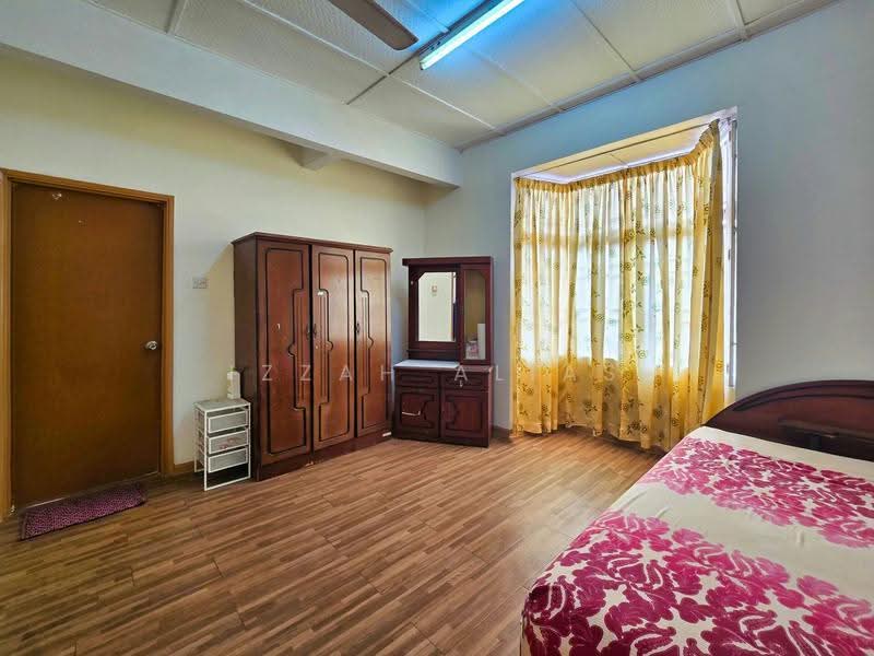Rumah Teres 2-Tingkat untuk Dijual di Bandar Baru Salak Tinggi (Sepang) - Izzah Alias - PropertyGuru.com.my