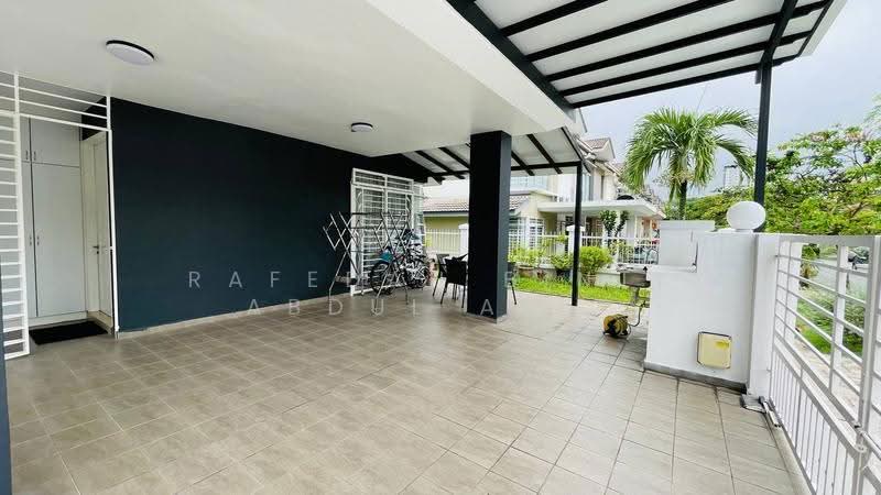 2-storey Terraced House for Sale in D'alpinia (Puchong) - Rafedah Binti Abdul Aziz - Exterior - PropertyGuru.com.my