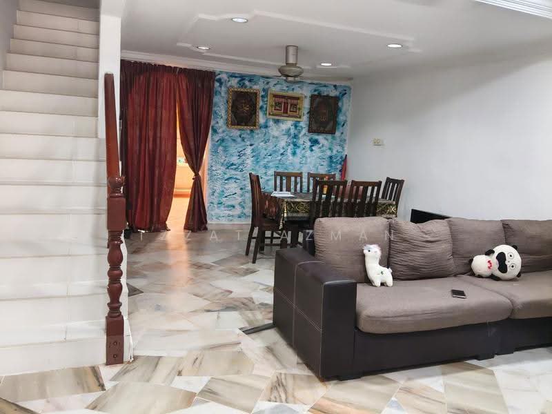 Rumah Teres 2-Tingkat untuk Dijual di Taman Sri Pelindung 1 (Kuantan) - Izzat Azman - Living Room - PropertyGuru.com.my