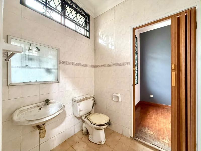 2-storey Terraced House for Sale in Taman Dato' Chellam (Ulu Tiram) - JAN AU - Bathroom - PropertyGuru.com.my