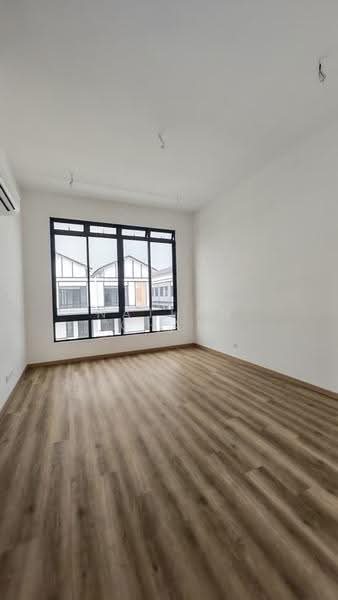 Rumah Berkembar untuk Dijual di Johor Bahru (Johor) - Nathan Chan - Living Room - PropertyGuru.com.my