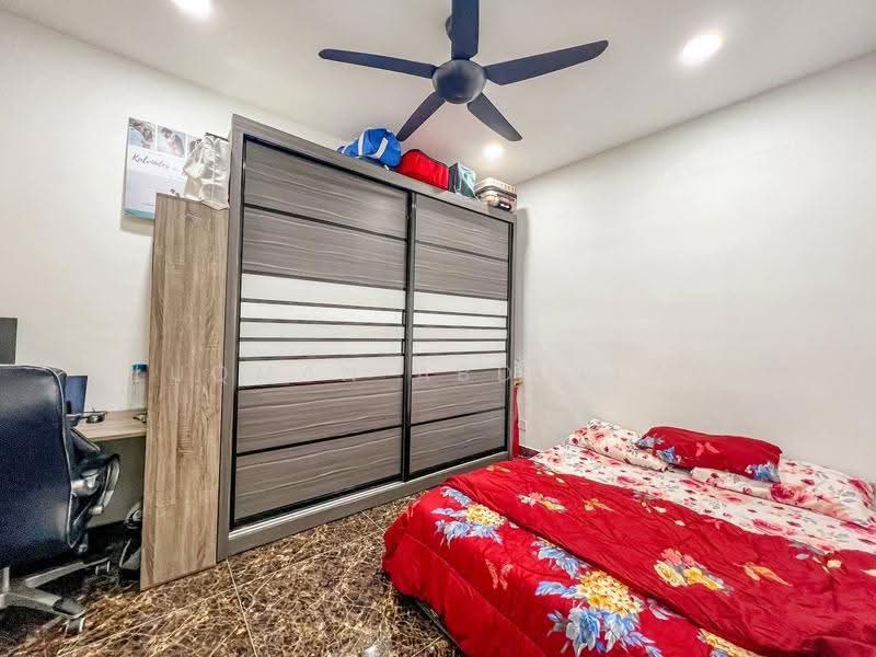 Condominium for Sale at Hillpark Residence - Luqman Abdullah - Bedroom - PropertyGuru.com.my