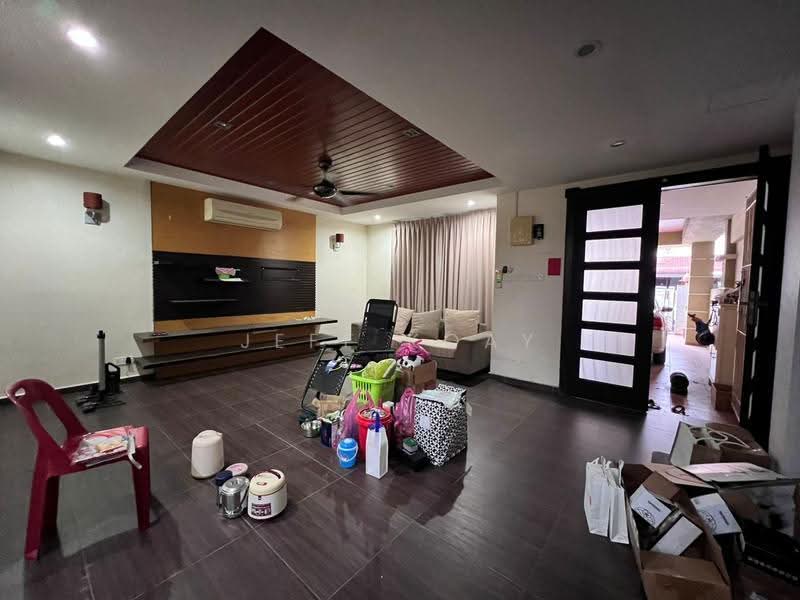 Rumah Teres 2-Tingkat untuk Disewa di Taman Desa Cahaya (Bukit Mertajam) - Jeff Koay - Living Room - PropertyGuru.com.my