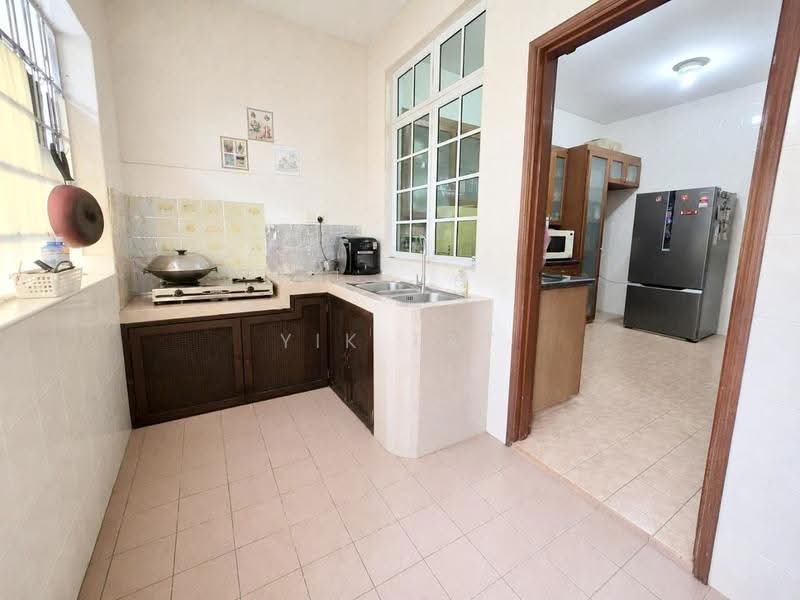 Rumah Berkembar untuk Dijual di Taman Molek (Johor Bahru) - Yik Tat - Kitchen - PropertyGuru.com.my