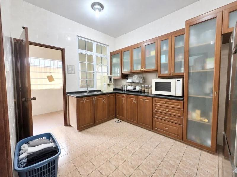 Rumah Berkembar untuk Dijual di Taman Molek (Johor Bahru) - Yik Tat - PropertyGuru.com.my