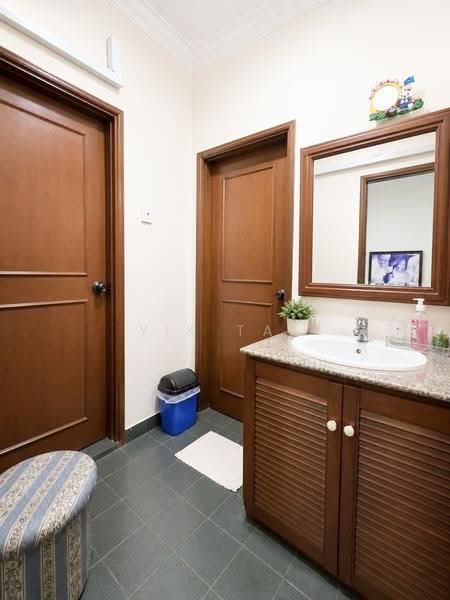 Rumah Berkembar untuk Dijual di Taman Molek (Johor Bahru) - Yik Tat - PropertyGuru.com.my