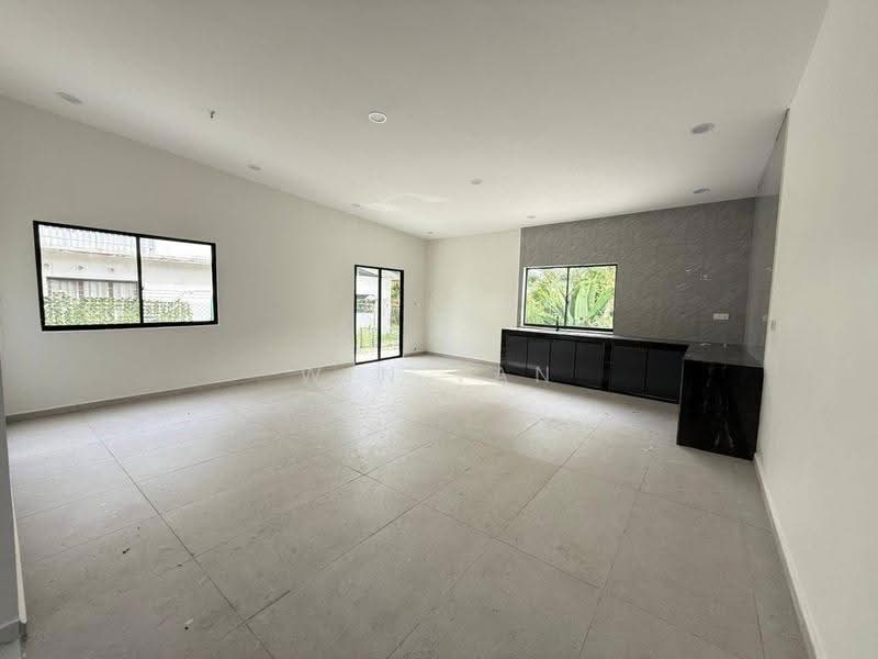 Semi-Detached House for Rent in Kampung Bahru (Johor Bahru) - Win Tan - Living Room - PropertyGuru.com.my