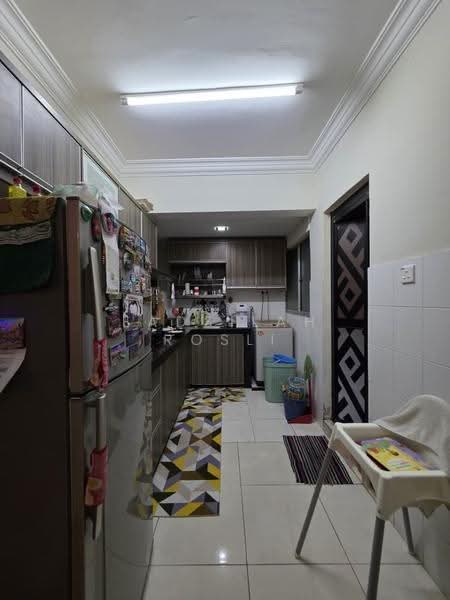 Apartment for Sale at Lakeview Apartments - Fadzilah Rosli - Kitchen - PropertyGuru.com.my