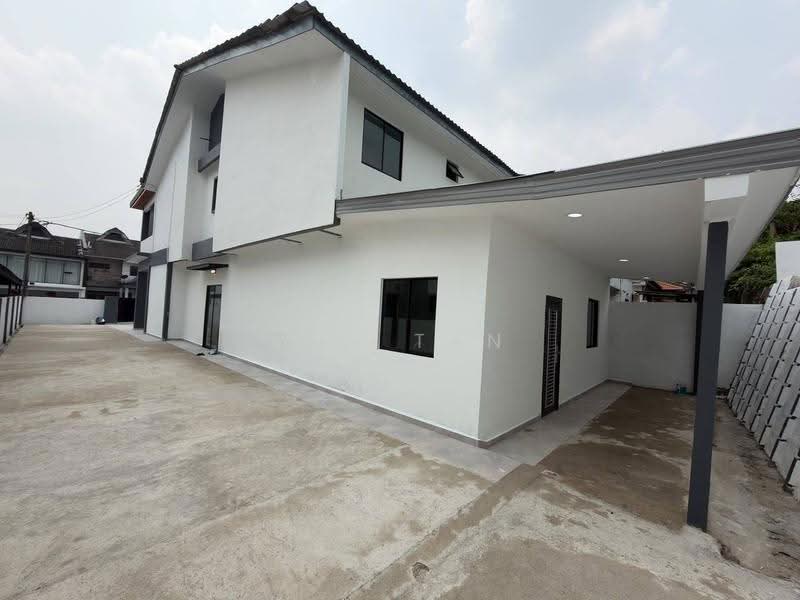 Semi-Detached House for Sale in Taman Sri Putri (Skudai) - Win Tan - Exterior - PropertyGuru.com.my